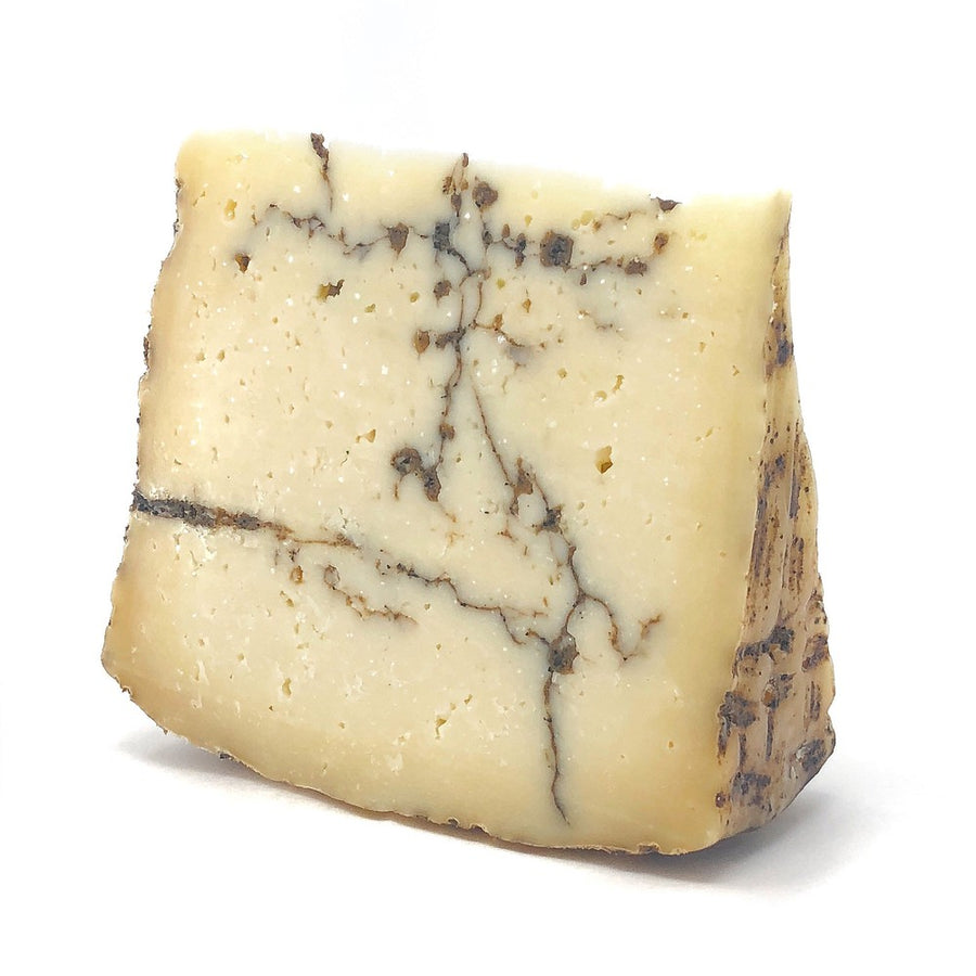 Moliterno Al Turtufo - Sheep Cheese