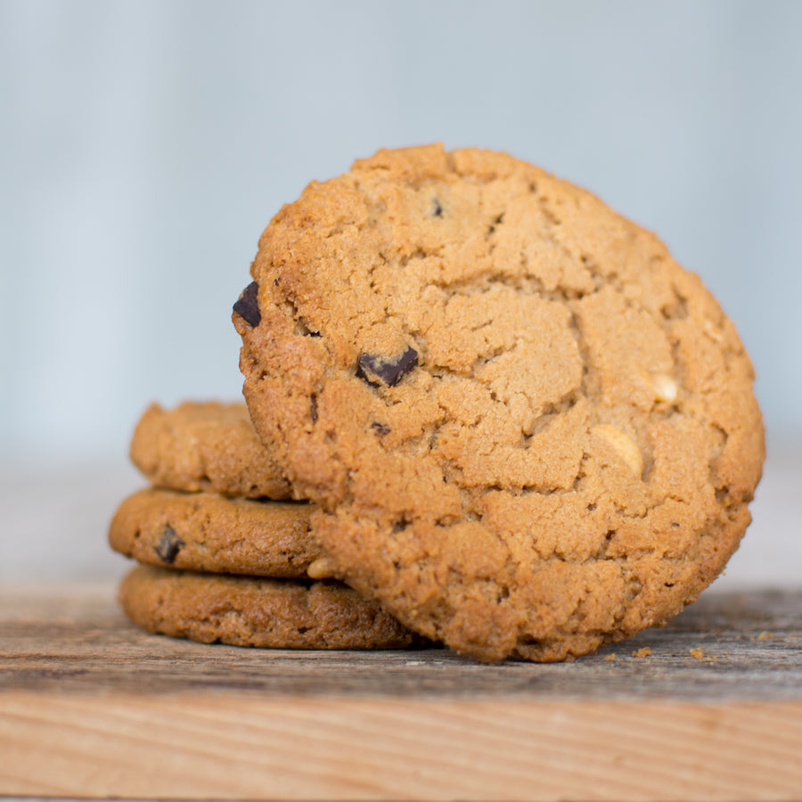 Chocolate peanut butter cookie
